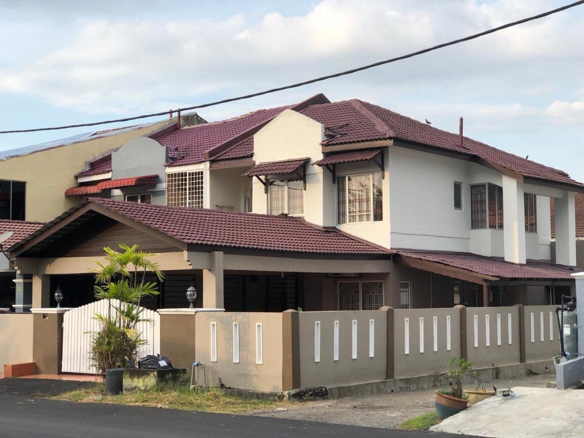 Fateh Homestay - Muji Concept Family House Rawang Ngoại thất bức ảnh